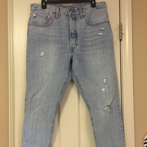 Levi's Denim - Women’s Levi 501 Straight Leg Jeans size 31W 30L